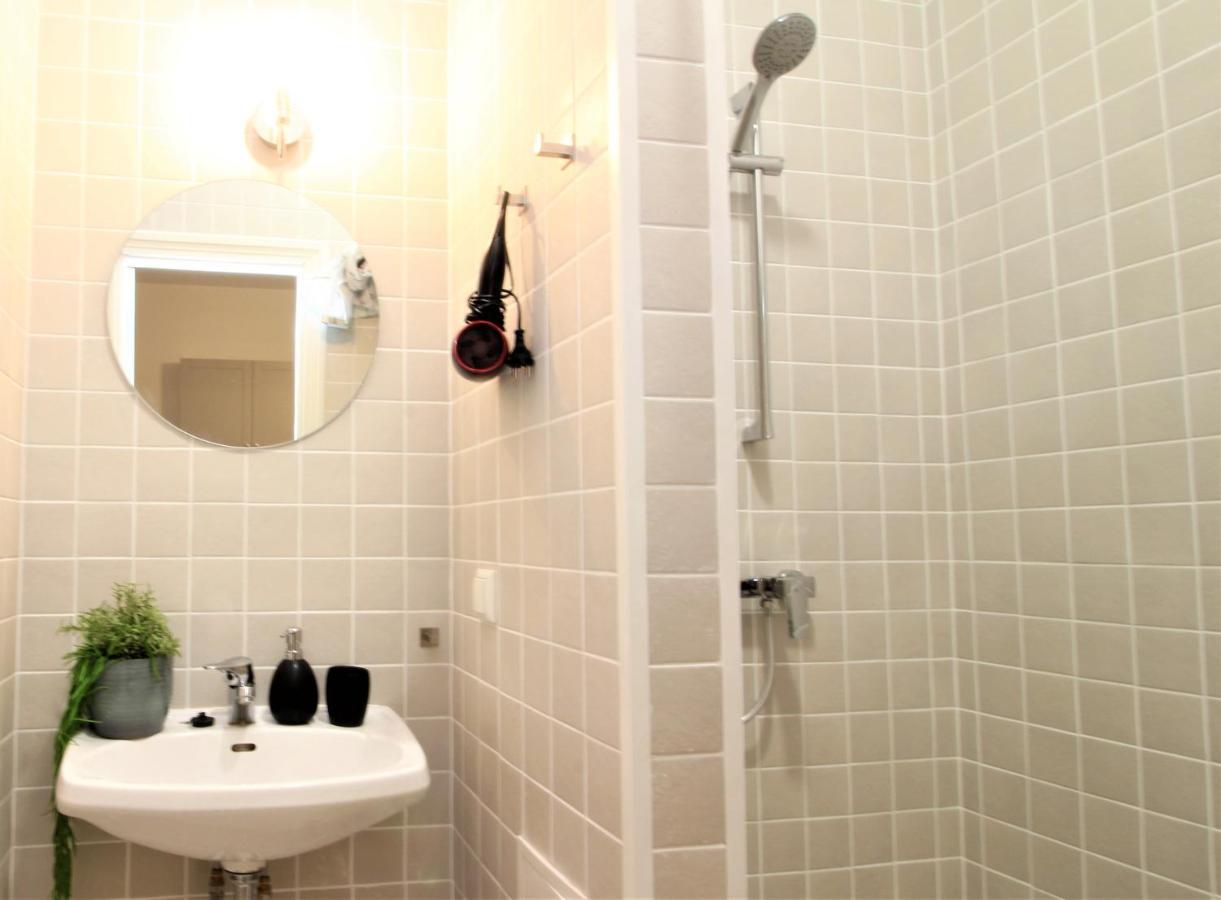 Tallinn City Apartments Kohtu Residence Buitenkant foto