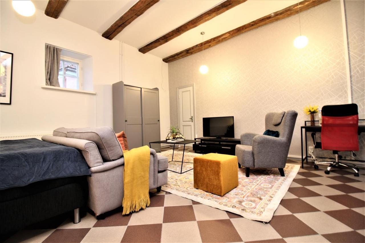 Tallinn City Apartments Kohtu Residence Buitenkant foto